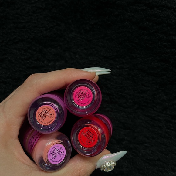 Too Faced Love Flush Glowing Liquid Blush - Picture 2 of 2